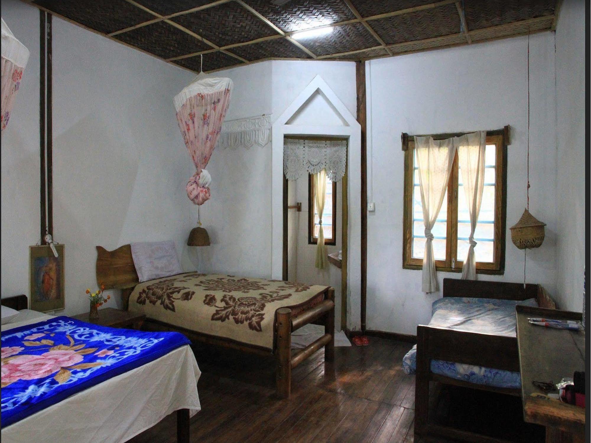 Hôtel Prince à Mrauk-oo Extérieur photo